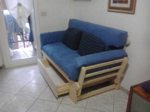 divano letto trasversale singolo richiudibile