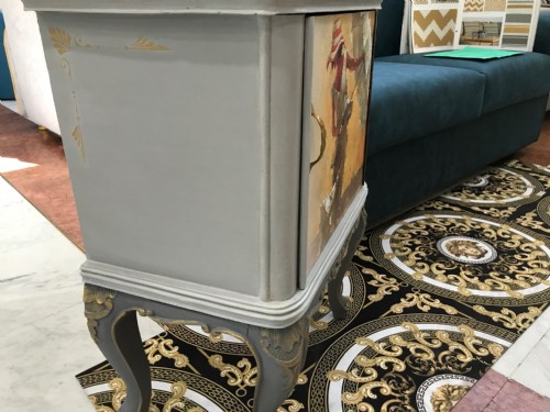 coppia di comodini antichi restaurati in stile 3