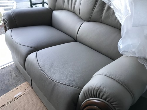 divano in stile classico ergonomico due posti  3