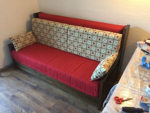 divano letto doppio trasversale in legno 4