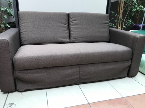 mobile letto autoportante con divano 2