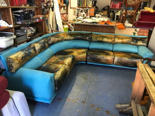 Divani e Poltrone in stile restaurate e rifoderate