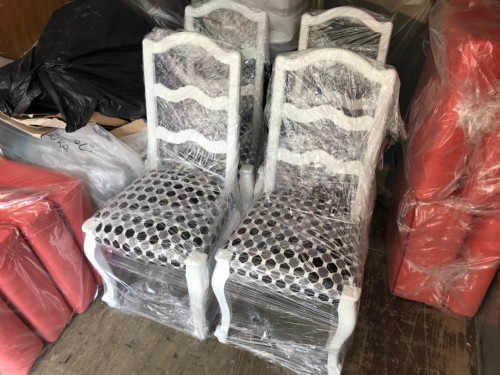 Divani e Poltrone in stile restaurate e rifoderate 3